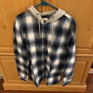 Aeropostale Blue and White Lightweight Flannel Jacket